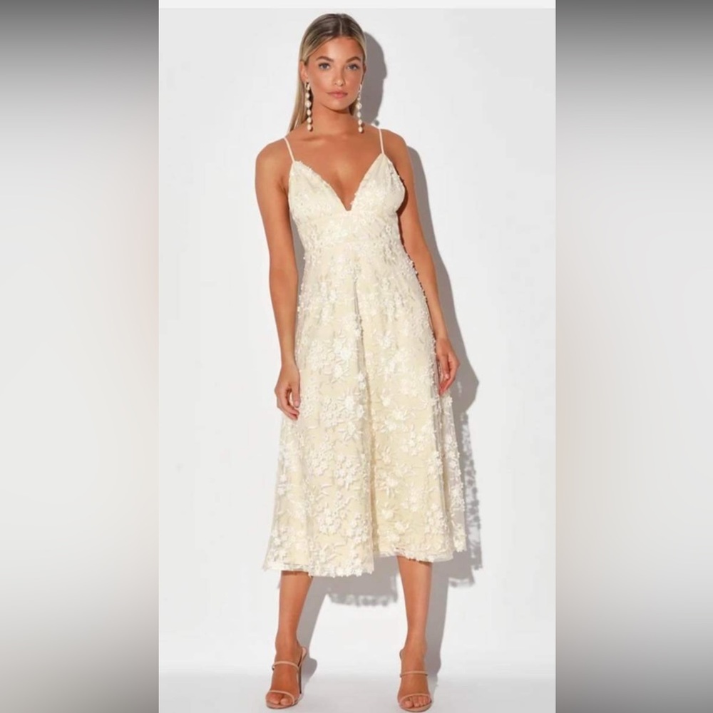 NEW Lulus midi dress - size S - Picture 1 of 3